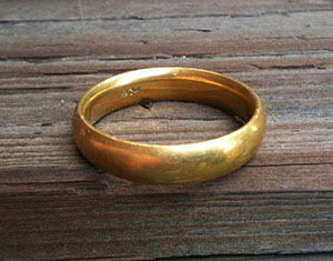 24 carat wedding ring found in Marin County