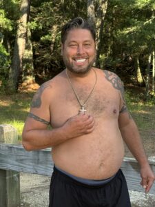 NJ ring Finder recovering Rings in the water