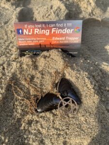 How to find ring with metal detector