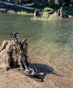 Ring lost in lake