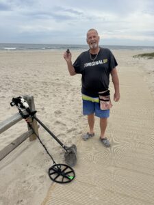 Edward Trapper NJ ring Finder recovering lost fob on LBI