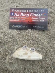Find lost Earing on beach
